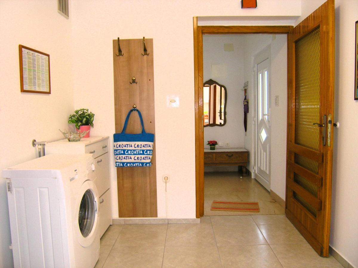 Apartments Natasa Krk Town Kültér fotó